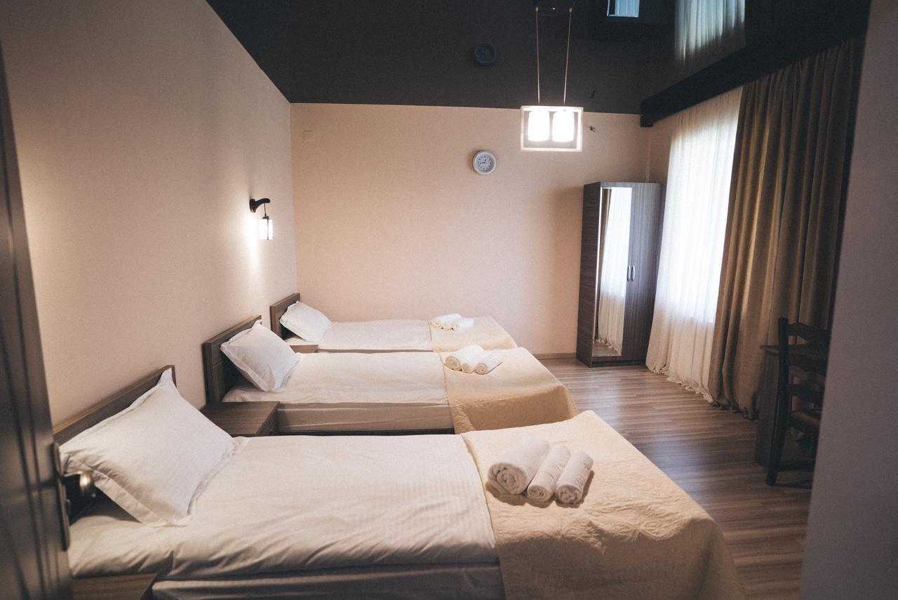 Hotel Lazika Zugdidi Zewnętrze zdjęcie